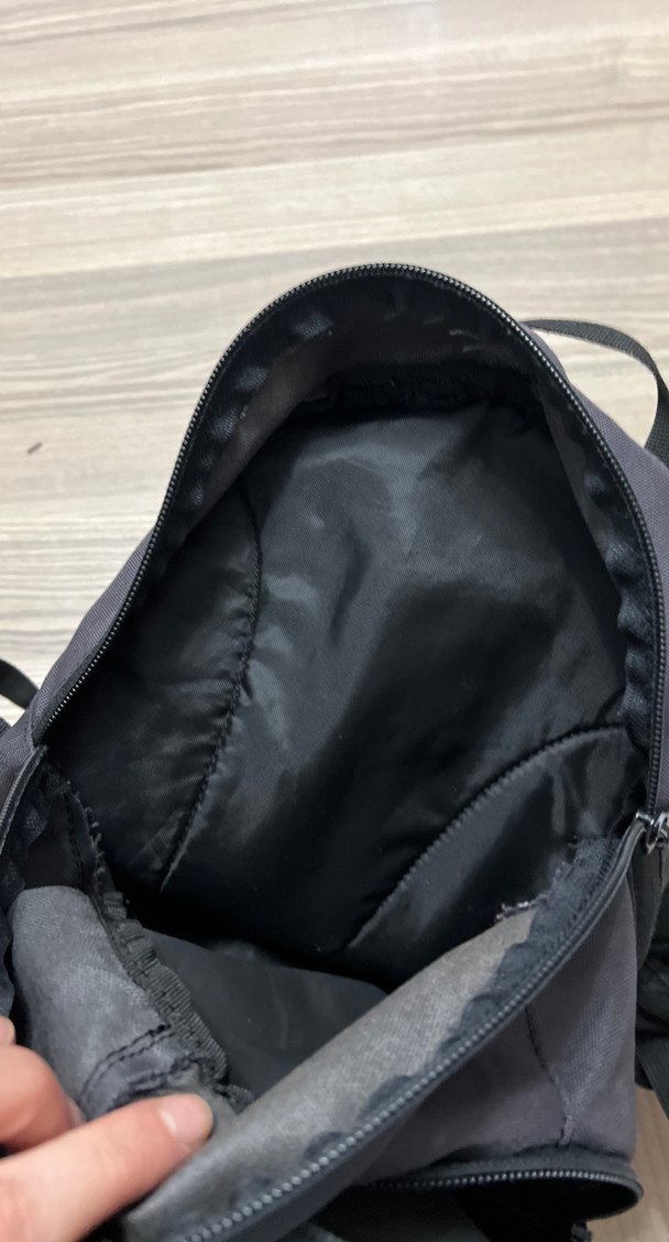 Siyah Spor Sırt Çantası Tokalı - Görsel 3