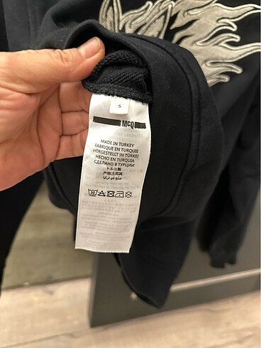 s Beden Mcq sweat
