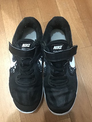 Nike spor ayakkabı