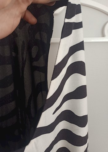 42 Beden Zebra Desenli Kolsuz Mini Elbise