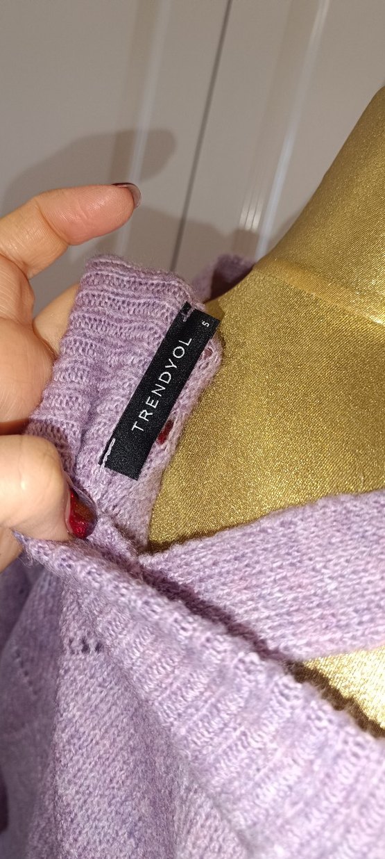 tarz omuz detaylı kazak - Görsel 4