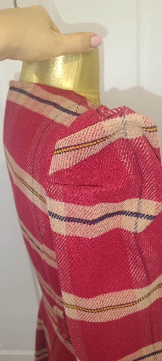 Uzun Bordo Çizgili Kadın Kaban - Görsel 5