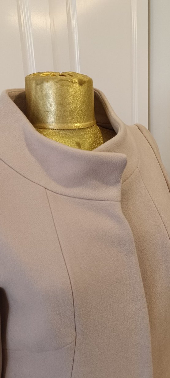 Bej Renkli Uzun Kaban - Görsel 2