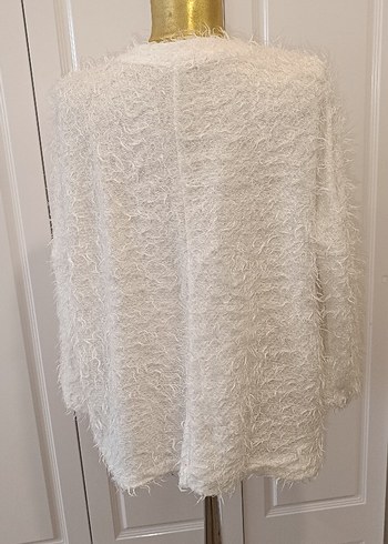 V Yaka Beyaz Örgü Salaş Kadın Kazak - Görsel 3