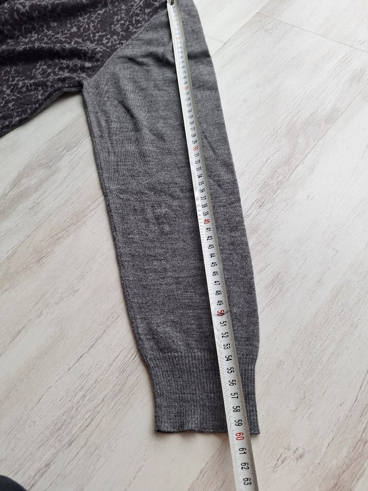 Gri V Yakalı Erkek Triko Kazak - Görsel 5