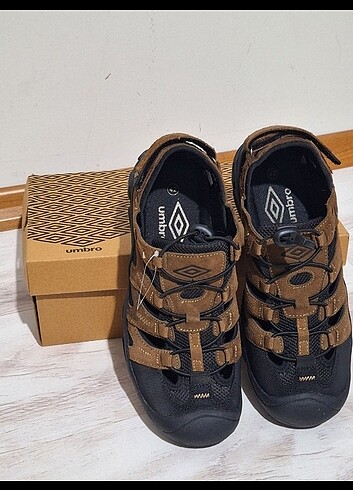 42 no Umbro erkek ayakkabı - Görsel 3