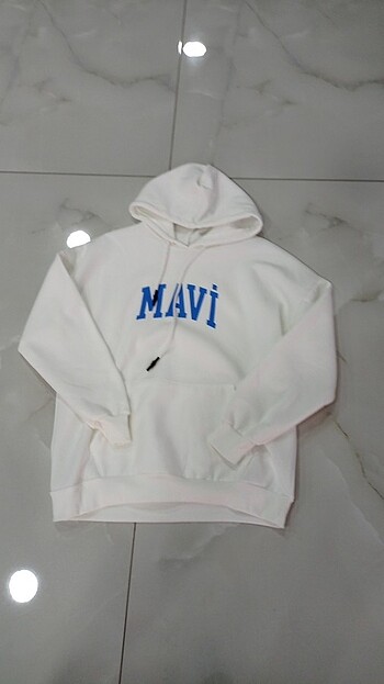 m Beden beyaz Renk ????MAVİ SWEATSHİRT ????