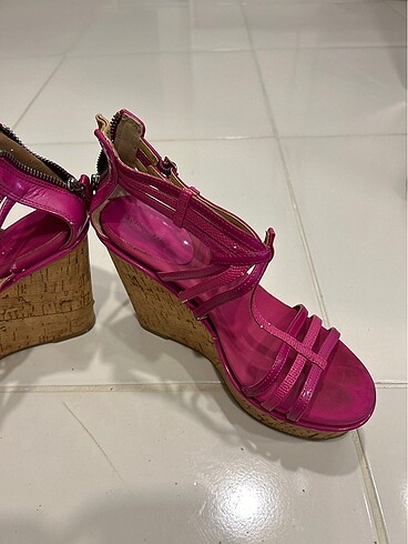 37,5 Beden Nine west dolgu topuk