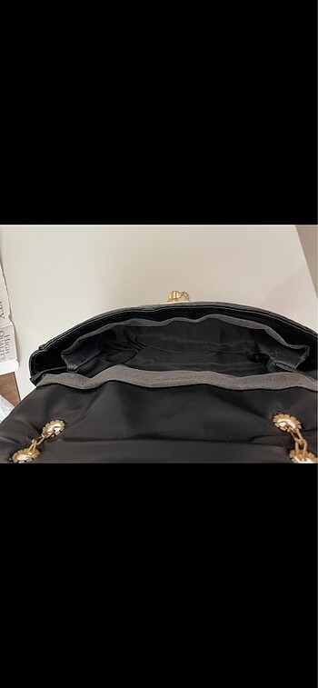 Siyah Çanta - Görsel 2