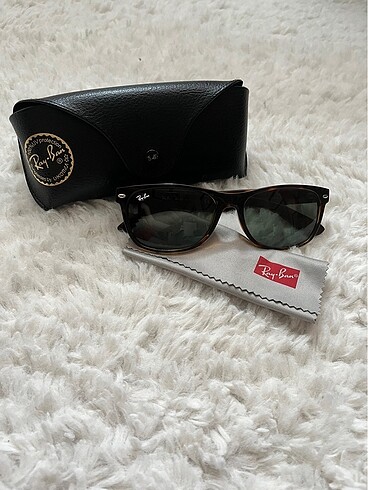 Rayban Wayfarer Güneş Gözlüğü