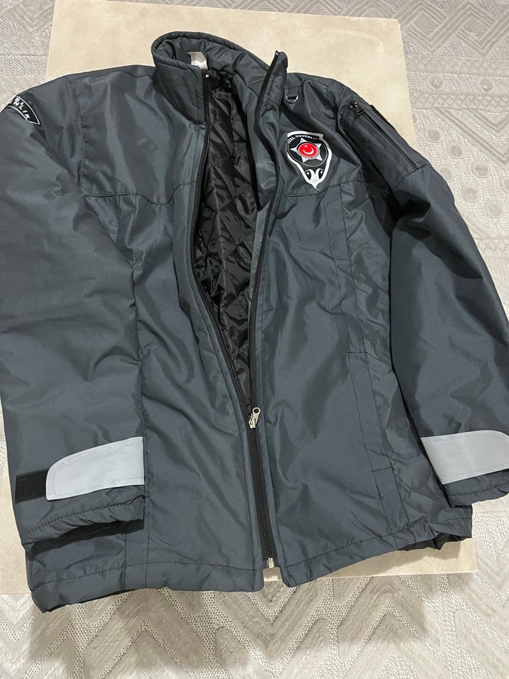 Özel güvenlik montu s ve m beden uygundur - Görsel 2