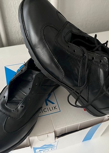 Siyah Erkek deri ayakkabi 40 numara - Görsel 2