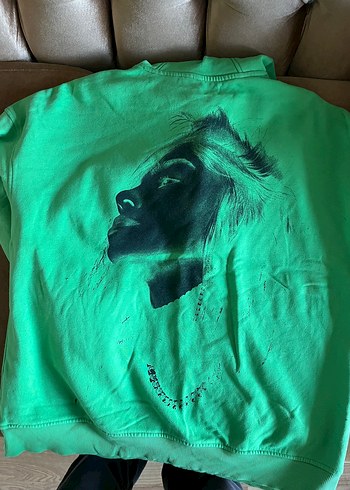 H&M Yeşil Kapüşonlu Billie Eilish Sweatshirt