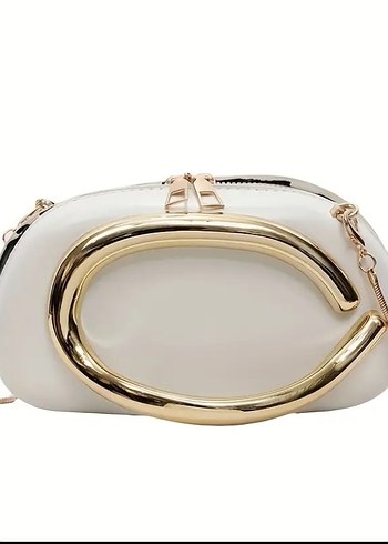 Beyaz Deri Crossbody Tokalı Kadın Çanta