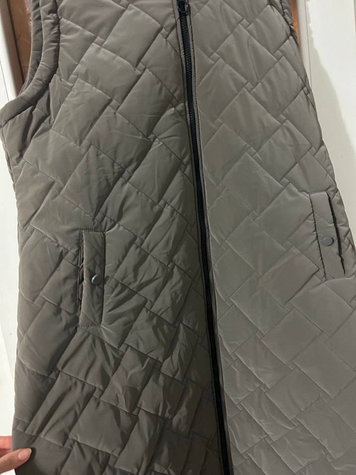 Gri Uzun Kürklü Kadın Yelek - Görsel 2