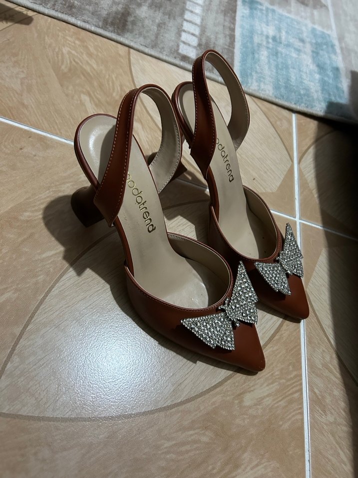 Modatrend Kahverengi Deri Kemerli Topuklu Ayakkabı - Görsel 2