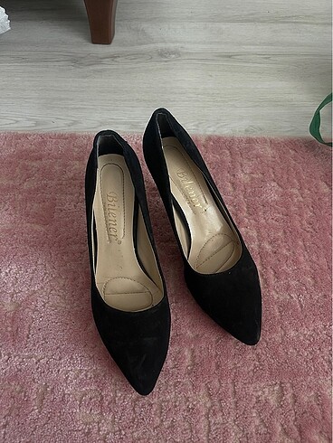 38,5 Beden Stiletto topuklu