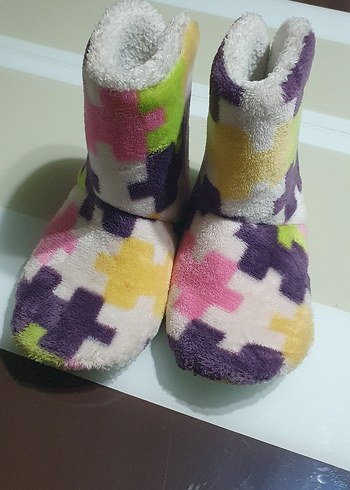 Renkli Desenli Kız Çocuk Sıcak Ev Terliği - Görsel 9