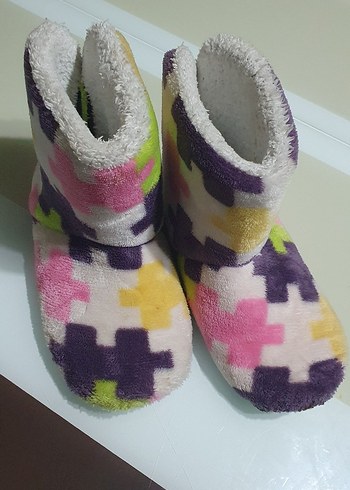 Renkli Desenli Kız Çocuk Sıcak Ev Terliği - Görsel 2