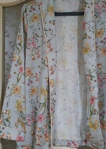 Gri Bohem Çiçek Desenli Midi Kadın Sabahlık - Görsel 3