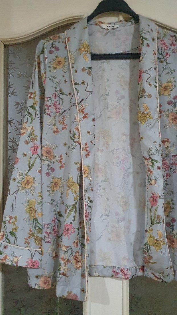 Gri Bohem Çiçek Desenli Midi Kadın Sabahlık - Görsel 3