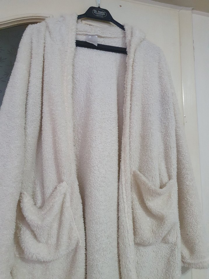 Beyaz Kapüşonlu Rahat Midi Kadın sabahlik - Görsel 2