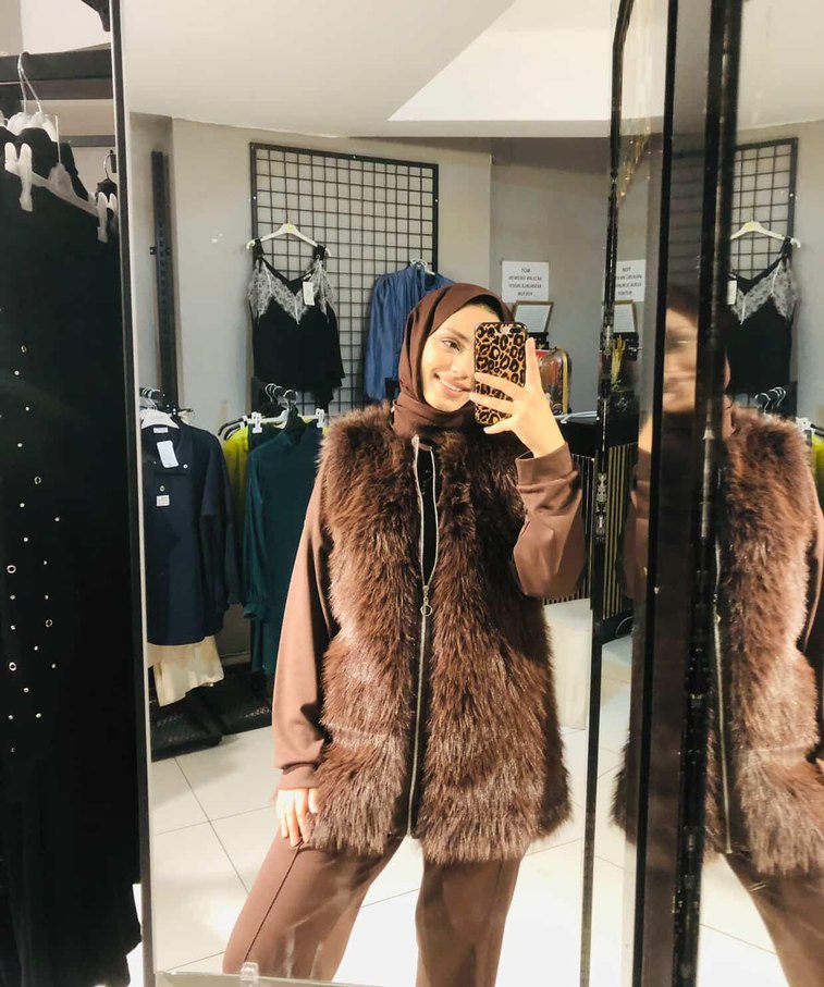 Kahverengi kürklü Yelek takım - Görsel 2