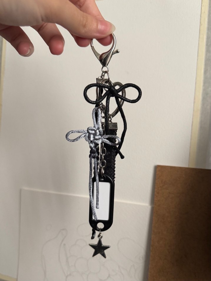 Rock Çanta Charmı - Görsel 3