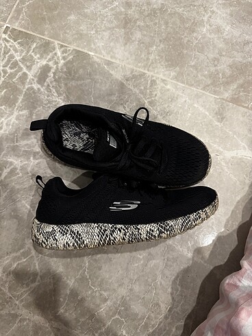 Skechers Ayakkabı