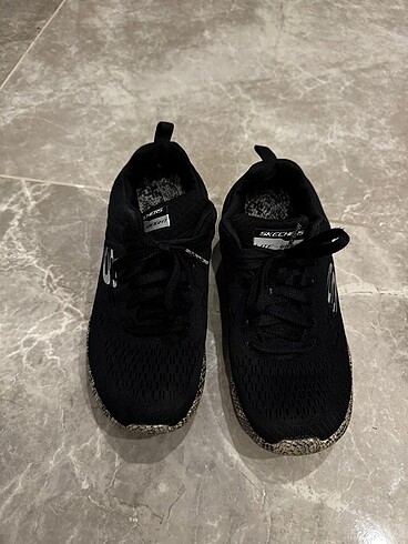 37 Beden çeşitli Renk Skechers Ayakkabı