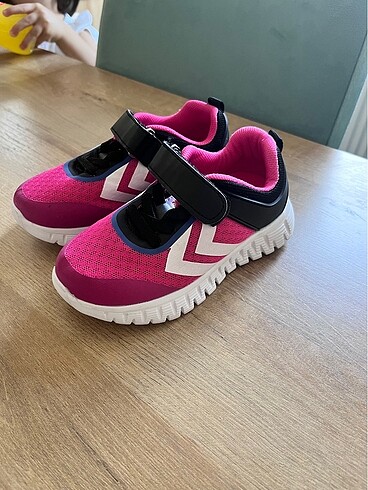 Hummel Hummel kız çocuk spor ayakkabısı