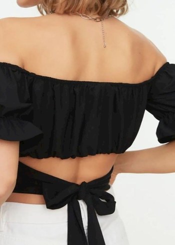 Trendyol & Milla Siyah Drapeli Mini Bluz
