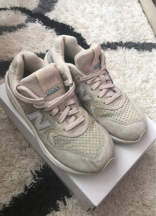 New Balance Ah be anne !