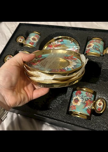 Altın Detaylı Çiçek Desenli Mini Fincan Seti - Görsel 5