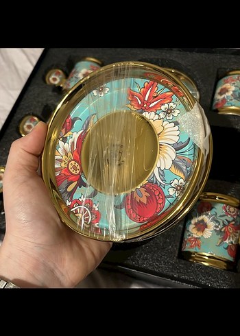 Altın Detaylı Çiçek Desenli Mini Fincan Seti - Görsel 6