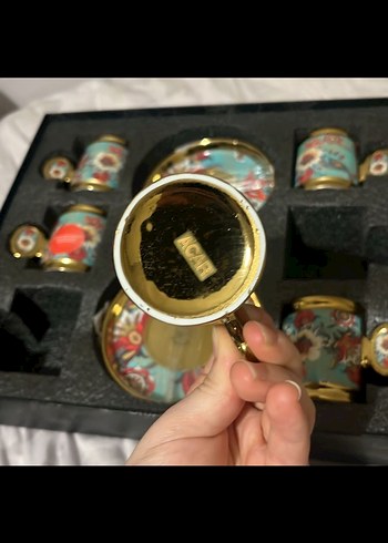 Altın Detaylı Çiçek Desenli Mini Fincan Seti - Görsel 3