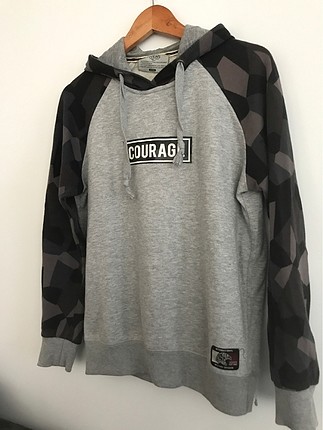 Colins sweat