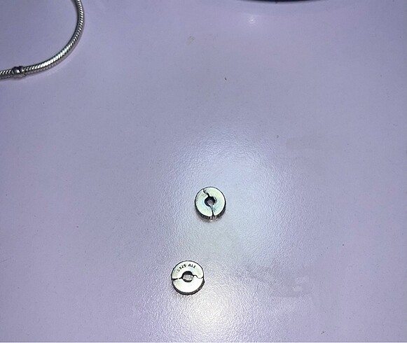 Beden Pandora charm