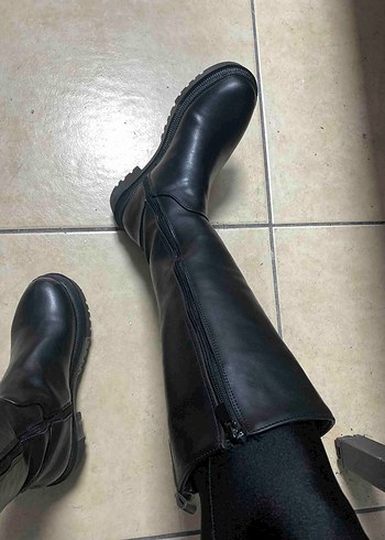 38 Beden siyah Renk Kadın Siyah Deri Tokalı Dizüstü Bot