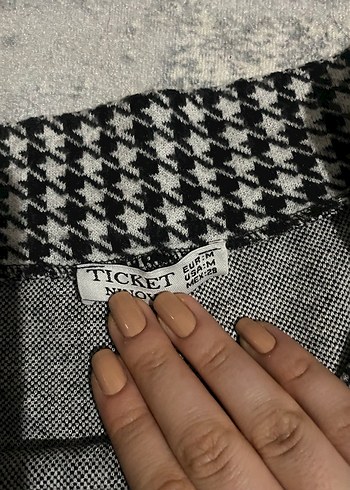 Ekose Mini Etek Volan Detaylı - Görsel 3