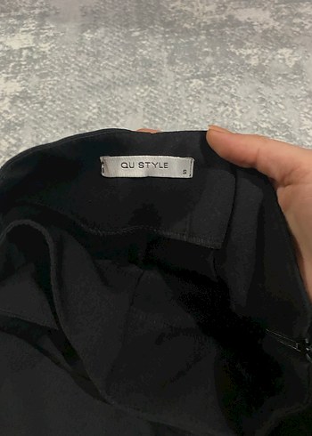 Siyah Dantel Detaylı Mini şort  Etek - Görsel 4