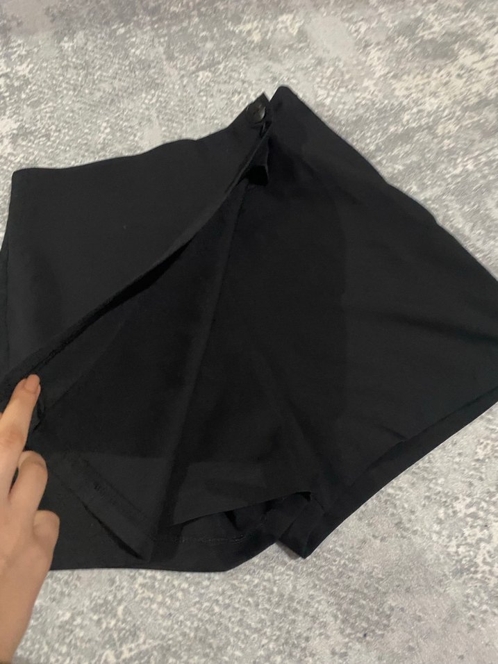 Siyah Dantel Detaylı Mini şort  Etek - Görsel 3