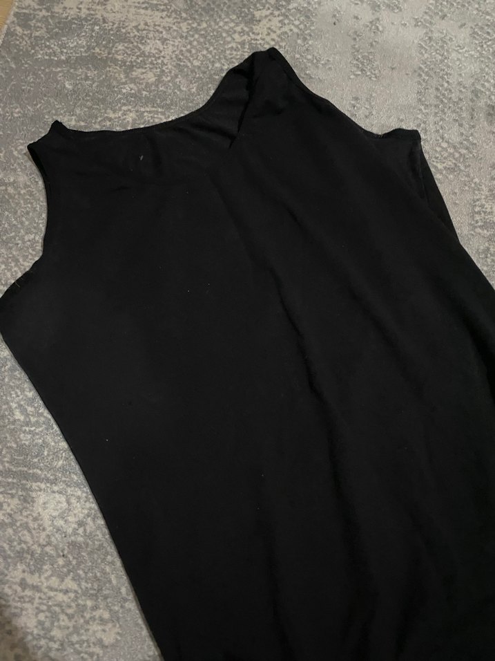 Siyah Yüksek Yakalı Kolsuz Body - Görsel 2