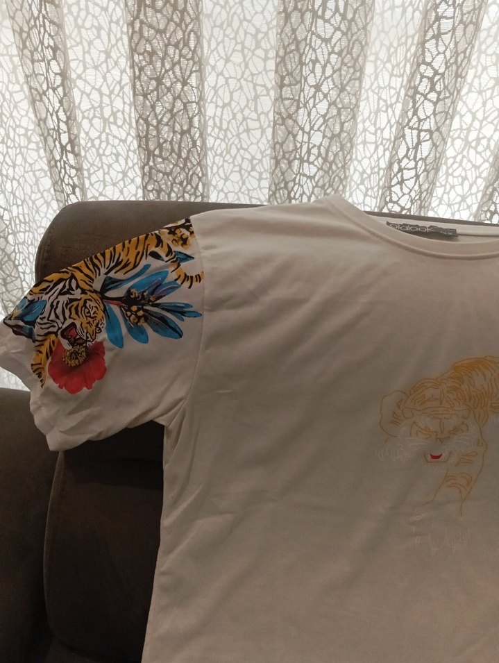 Beyaz Baskılı Mini Bohem Tişört - Görsel 3