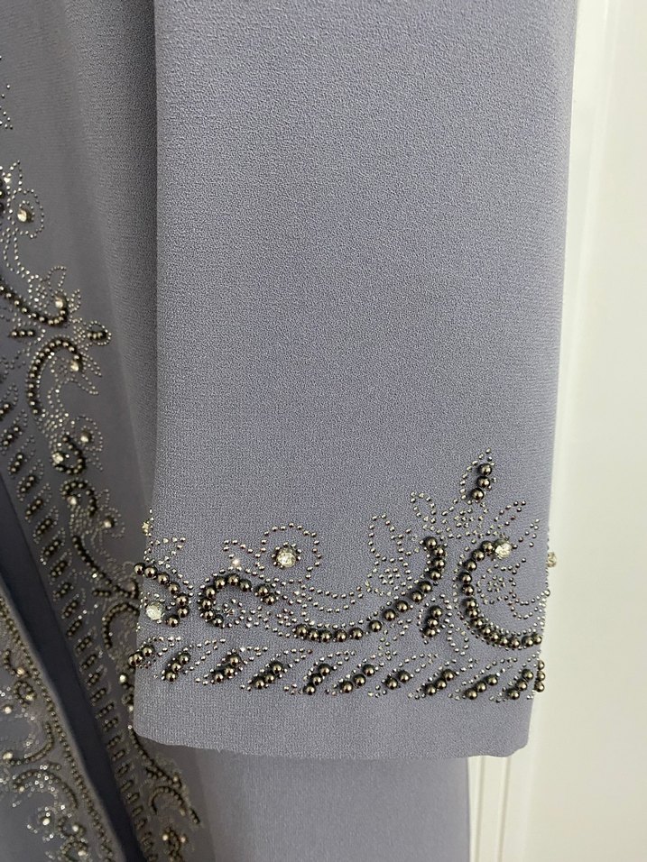 Uzun Kollu Gri Nakışlı Kadın Elbisesi - Görsel 4