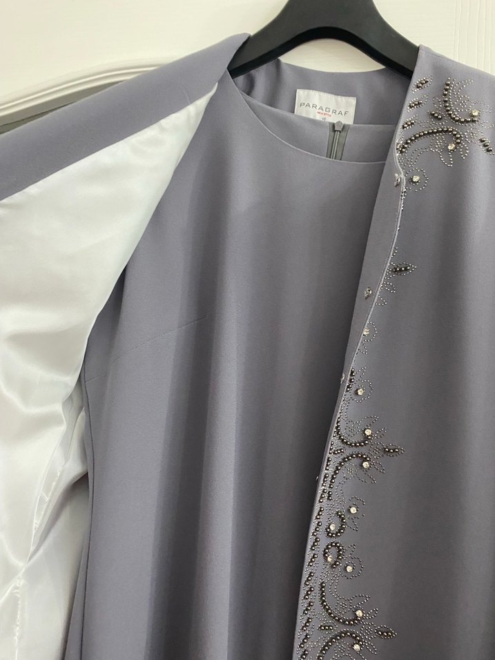 Uzun Kollu Gri Nakışlı Kadın Elbisesi - Görsel 5