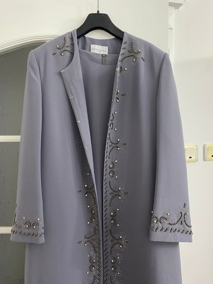 Uzun Kollu Gri Nakışlı Kadın Elbisesi - Görsel 2