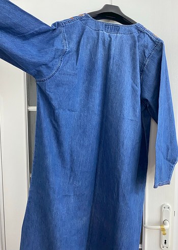 Nakışlı Uzun Mavi Denim Elbise - Görsel 4