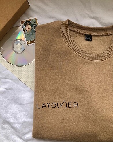 Layo(??)er Sweatshirt