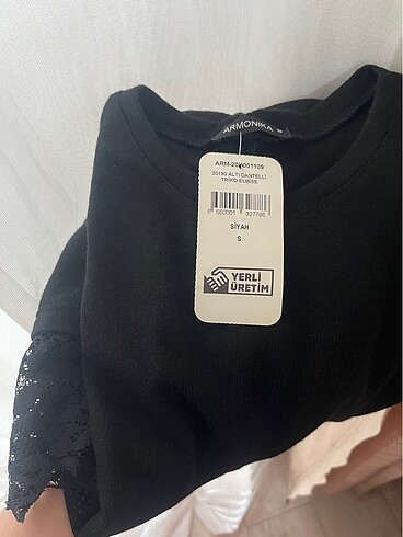 s Beden siyah Renk Altı Dantelli Triko Elbise